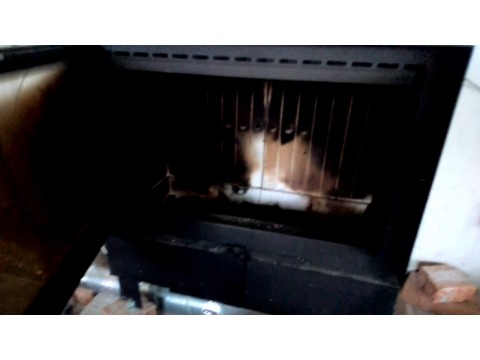 Если дрова недостаточно сухие.